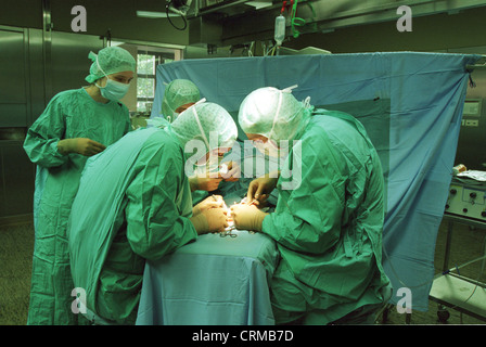 Sur la chirurgie de la main dans l'hôpital Virchow, Berlin Banque D'Images