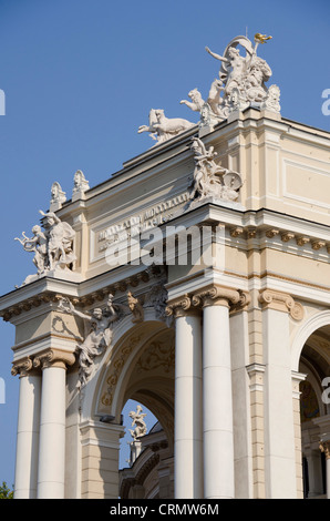 L'Ukraine, Odessa. Odessa historique Opera House et théâtre néo-baroque, style italien, vers 1887. Détail de construction. Banque D'Images