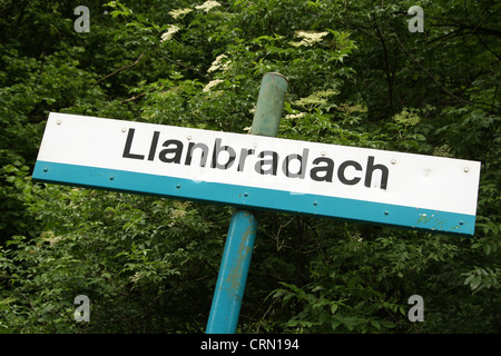 Gare se connecter au village de LLanbradach près de la ville de Caerphilly South Wales GB UK 2012 Banque D'Images