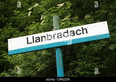 Gare se connecter au village de LLanbradach près de la ville de Caerphilly South Wales GB UK 2012 Banque D'Images