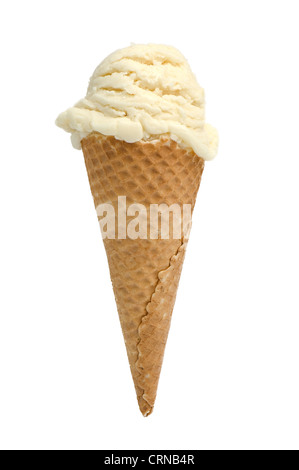 Vanilla Ice cream cone isoler sur fond blanc Banque D'Images