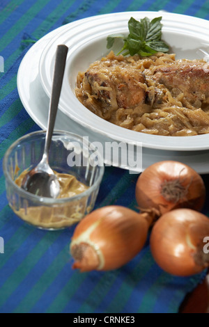 Poulet yassa. Banque D'Images