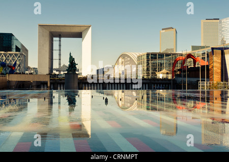 La Défense, centre commercial et d'affaires de Paris, France. Banque D'Images