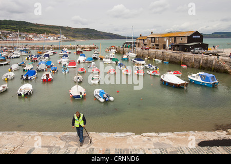 La COB à Lyme Regis, sur le site du patrimoine mondial de la Côte Jurassique, Dorset, UK. Banque D'Images