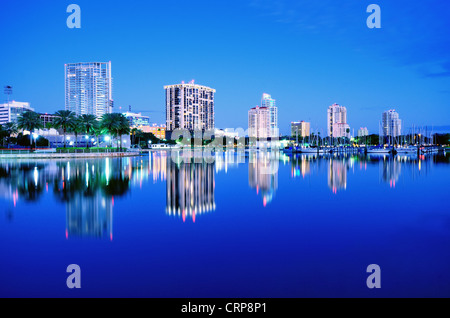 Skyline de Saint Petersburg, Floride Banque D'Images