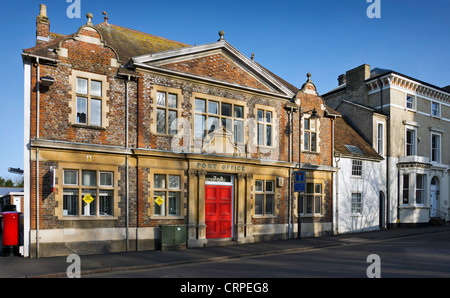 Leighton Buzzard, bureau de poste ouvert en 1887 en place de l'Église. Banque D'Images