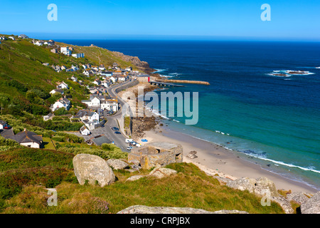 Vue sur Sennen Cove sur la péninsule de Penwith. Banque D'Images