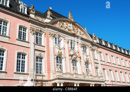 Aile sud du Palais du Prince-électeur de Trèves en Allemagne. Banque D'Images