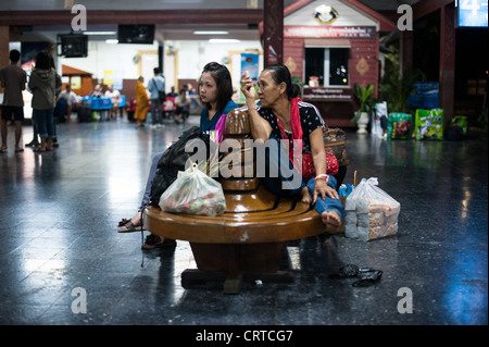 La photographie d'un exercice pendant quelques heures à la gare de Chiang Mai Banque D'Images