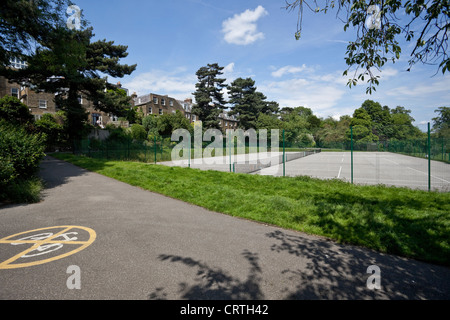 Tennis à Waterlow Park, Highgate, Londres, Angleterre, Royaume-Uni Banque D'Images