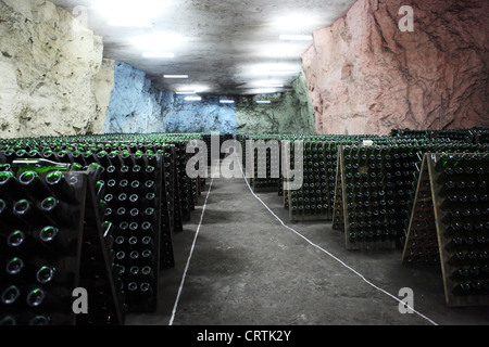 Cave à Champagne, usine à une profondeur de 80 mètres, Artemovsk, région de Donetsk, Ukraine Banque D'Images