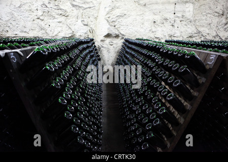 Cave à Champagne, usine à une profondeur de 80 mètres, Artemovsk, région de Donetsk, Ukraine Banque D'Images