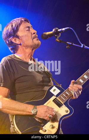 Chris Rea fonctionne à la Sportarena, Hongrie 02.15.2012. Banque D'Images