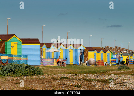 Cabines de plage sur la plage Est. de Littlehampton Banque D'Images