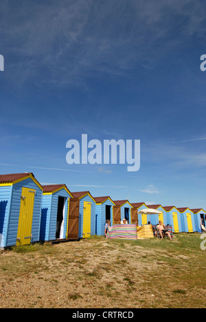 Cabines de plage sur la plage Est. de Littlehampton Banque D'Images