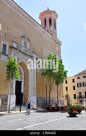 L'église Santa Maria, la Plaça de s'Esplanada, Mahón, Minorque, Iles Baléares, Espagne Banque D'Images