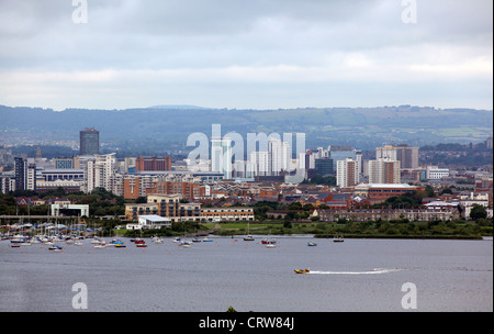 La baie de Cardiff comme vu de Penarth, dans le sud du Pays de Galles Banque D'Images