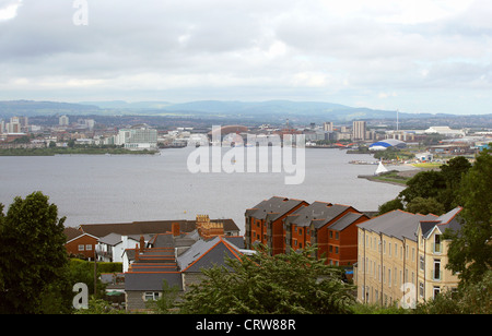 La baie de Cardiff comme vu de Penarth, dans le sud du Pays de Galles Banque D'Images