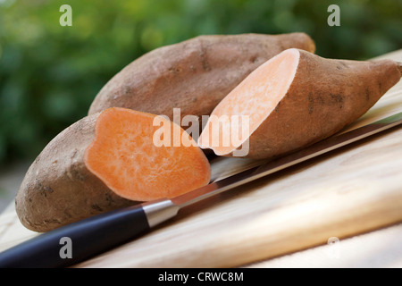 Patate douce, igname, patate douce, igname, chair à chair Orange Orange Igname Banque D'Images