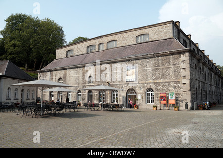 Le bureau d'information touristique et un café pour la Citadelle de Namur Namur, Wallonie, Belgique. Banque D'Images