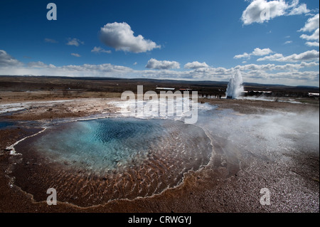 Piscine thermale à Strokkur, Geysir, Islande, SW de Haukadalur Banque D'Images