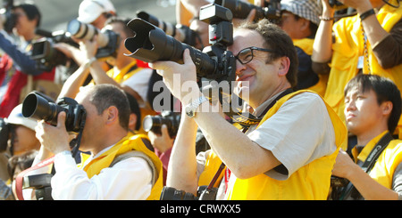 Les photographes travaillant à l'hippodrome de Sha Tin Banque D'Images