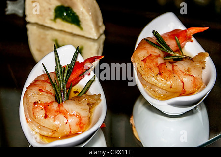 Aranjment la cuisson avec différentes variétés de poissons. Banque D'Images