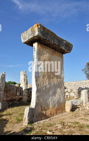 Un taula à l'époque préhistorique, site archéologique de Trepucó, près de Mahon, Minorque, Iles Baléares, Espagne Banque D'Images