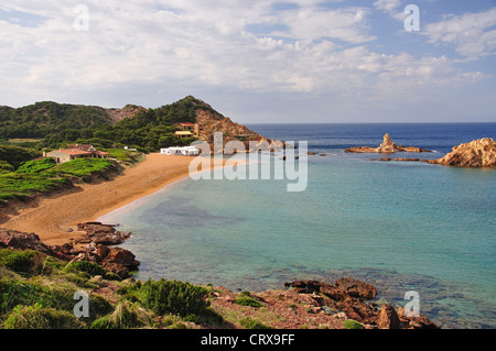 Vue sur la plage, Cala Pregonda, Es Mercadal, Minorque, Iles Baléares, Espagne Banque D'Images