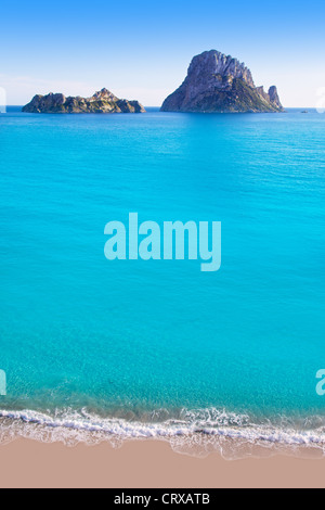 Es Vedra île de ibiza vue depuis Cala d Hort dans îles Baléares Banque D'Images