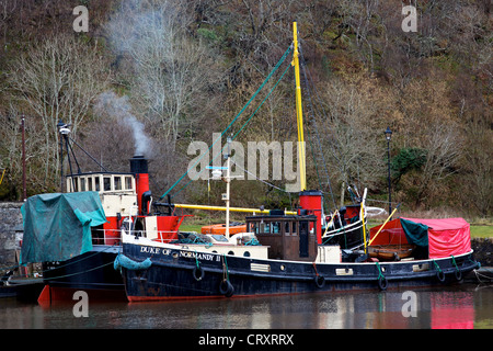 Le duc de Normandie II, un remorqueur construit en 1934 amarrés dans le bassin du Canal Crinan. Banque D'Images