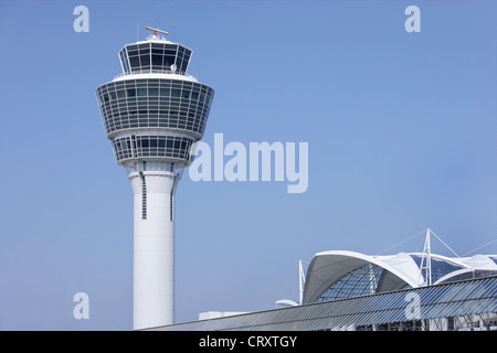 L'Europe, Allemagne, Bavière, tour de contrôle et l'aéroport de Munich Centre (MAC) à l'aéroport de Munich Banque D'Images
