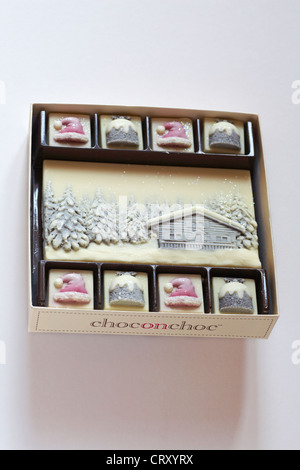 Choconchoc chocolat blanc décoré de luxe maison chocolat isolé sur fond blanc Banque D'Images