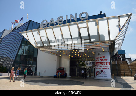 Casino de Palais des Festivals et des Congrès, Promenade de la Croisette, Cannes, Côte d'Azur, Provence-Alpes-Côte d'Azur, France Banque D'Images