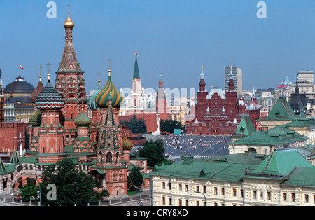 Moscou, la Place Rouge, la cathédrale Saint-Basile au Kremlin Banque D'Images