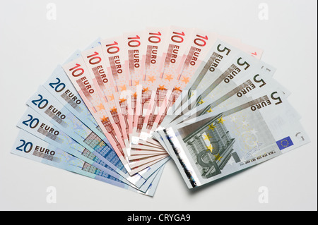 170€ en billets de 5, 10 et 20 euros en éventail Banque D'Images