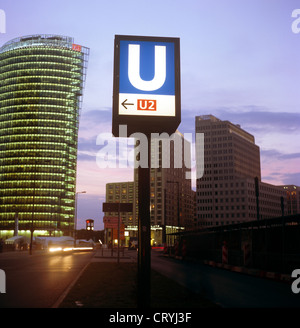 Berlin, Potsdamer Platz dans la soirée Banque D'Images