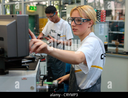 Usine Opel à Bochum, les stagiaires à l'atelier de formation Banque D'Images