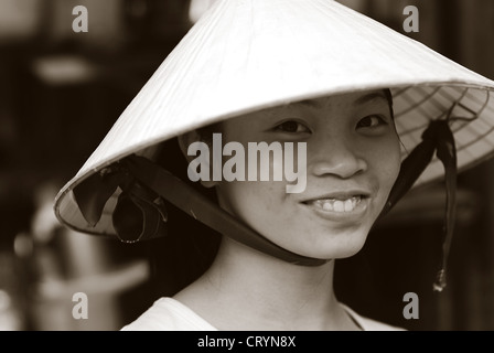 Jeune femme, Ho-chi-Minh Ville, Vietnam Banque D'Images