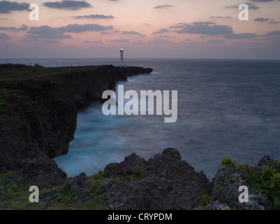 Le phare de Cap Zanpa Zanpa, Okinawa, Japon Banque D'Images