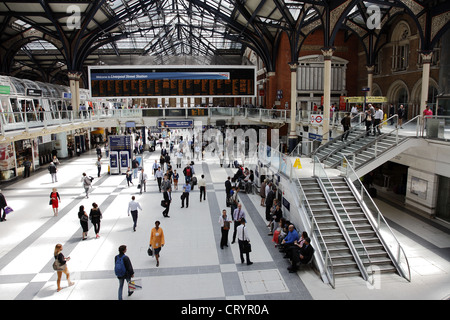 La gare de Liverpool Street, London UK. Banque D'Images