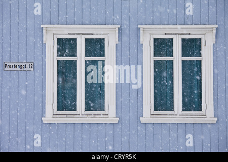 L'architecture traditionnelle en Prestenggata dans la ville de Tromso, dans le cercle arctique dans le Nord de la Norvège Banque D'Images