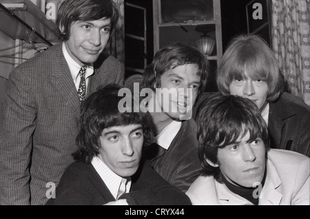 006911 - Les Rolling Stones à backstage Ready Steady Go ! En 1964 Banque D'Images