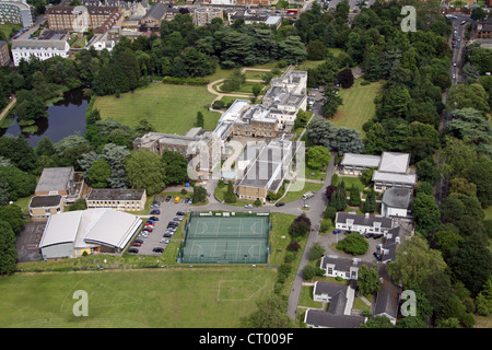 Vue aérienne de Froebel College, l'université de Roehampton, Londres SW15 Banque D'Images