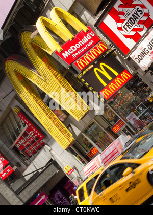 Restaurant McDonald's, Times Square, New York 2012 Banque D'Images