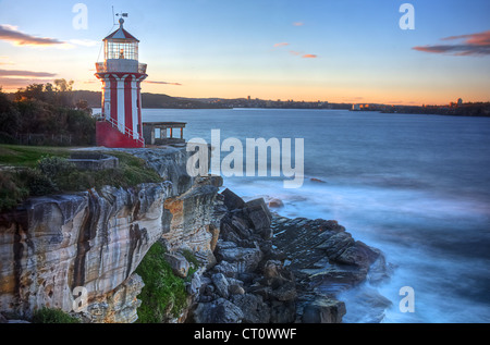 Phare Hornby surplombant les falaises près de Sydney Banque D'Images