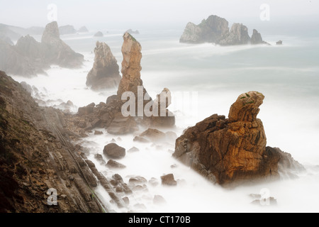 Los Urros, Liencres littoral mer Cantabrique, Espagne Banque D'Images