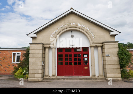 Entrée de Memorial Hall de Ewyas Harold Herefordshire Angleterre UK Banque D'Images