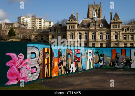 Bradford Urban Garden est un espace paysagé, temporaire sur le développement de Broadway. Banque D'Images