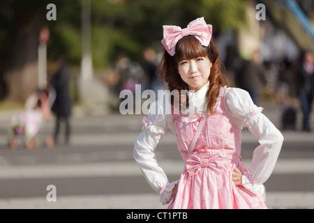 Femme cosplay lolita à Harajuku, Tokyo parc Banque D'Images